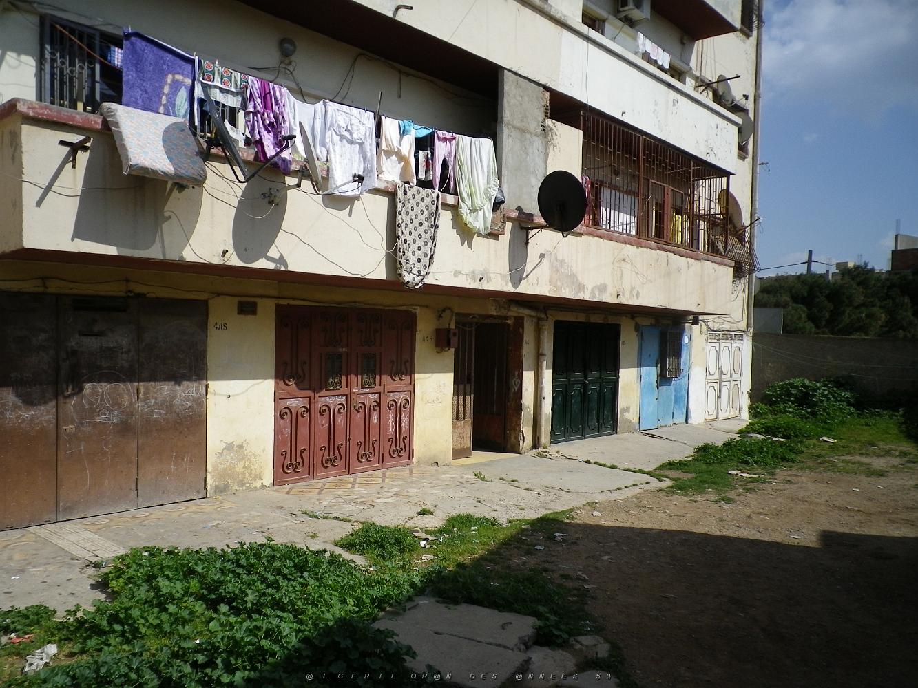 1121 immeuble debut des castors et route de bar-deiba.JPG